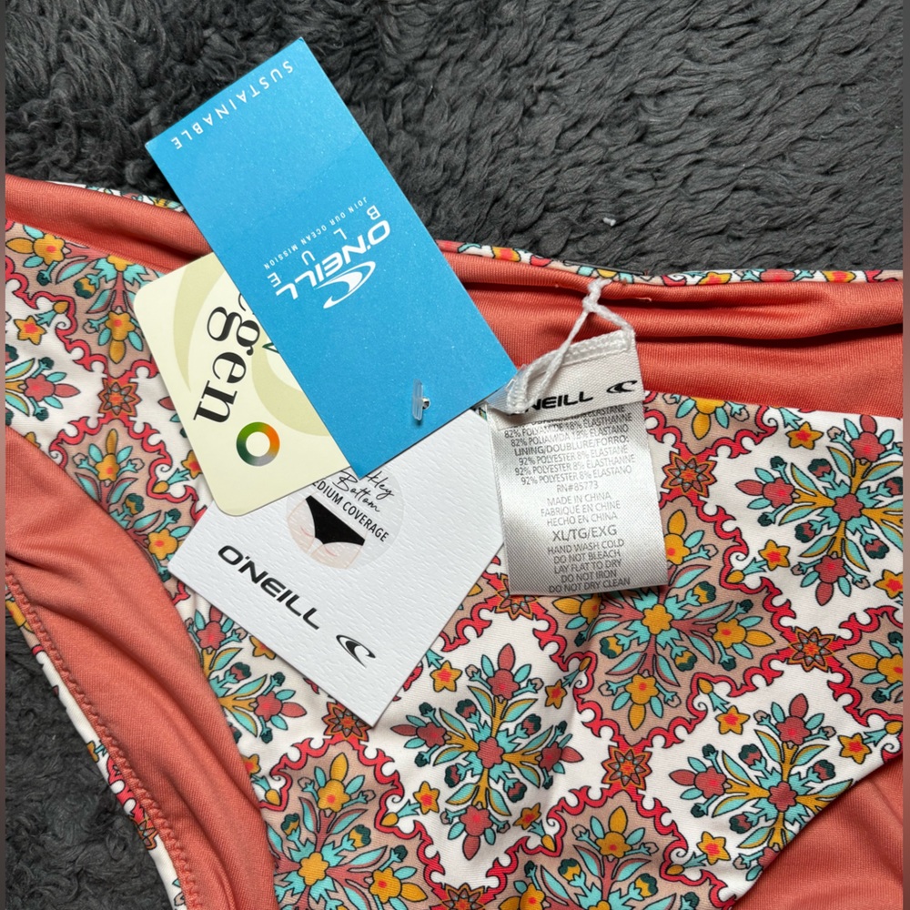 Oniell bikini set. Never worn and has tags on it